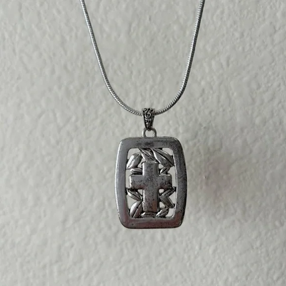 Cross Pendant Necklace Silver Gold Snake Chain Lobster Clasp Inspirational - Picture 5 of 6